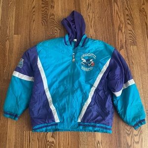 Vintage Charlotte Hornets jacket size Medium